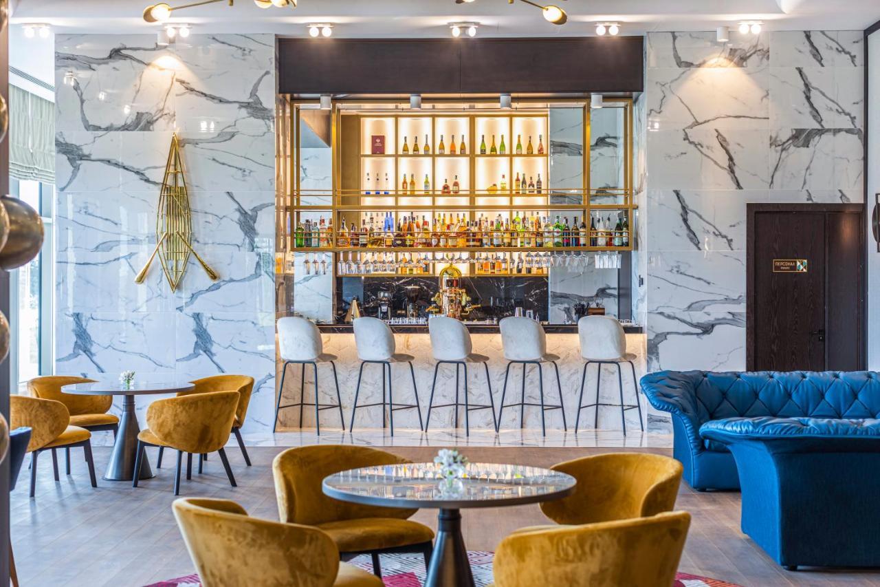 Hilton Samarkand Regency Esterno foto
