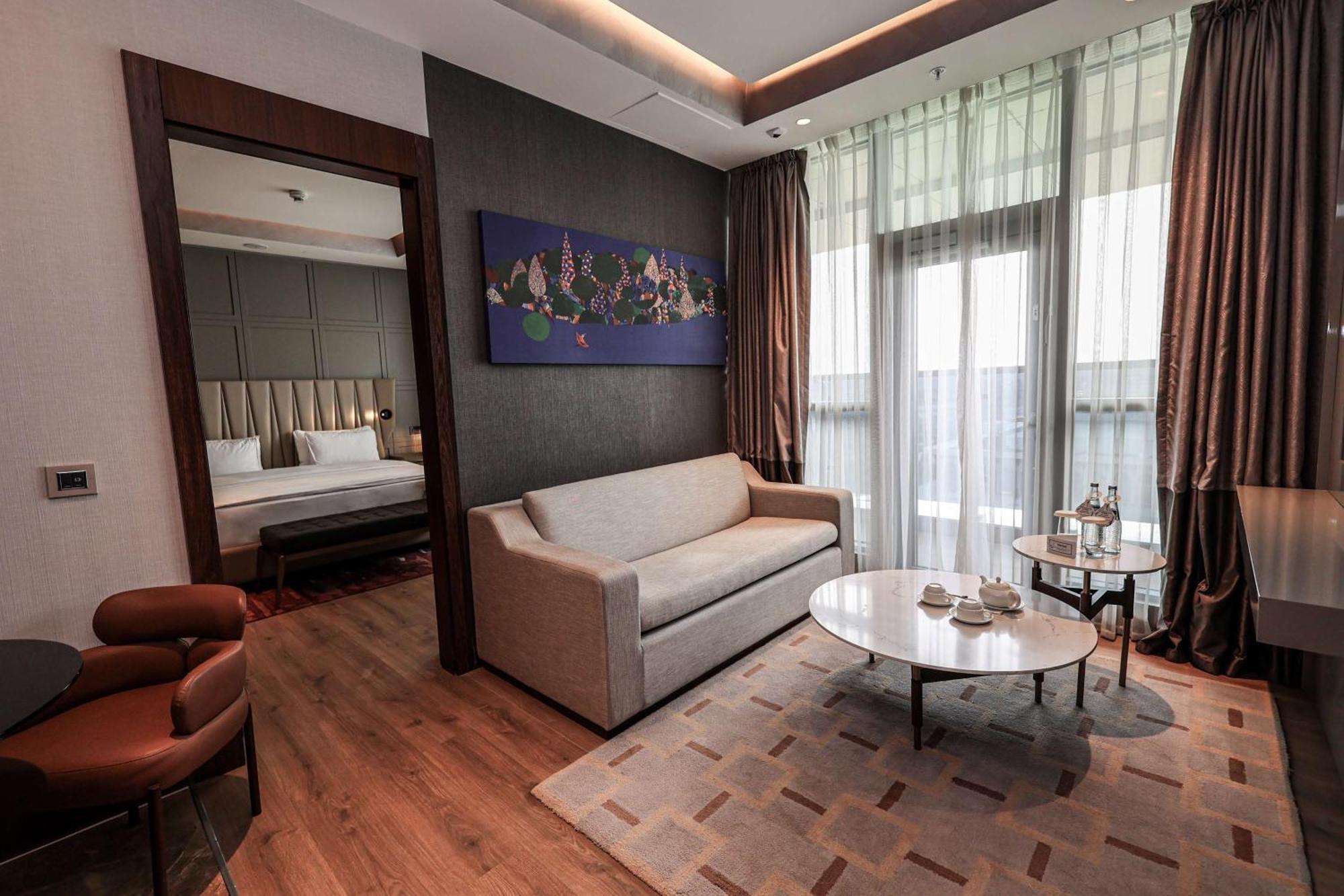 Hilton Samarkand Regency Esterno foto